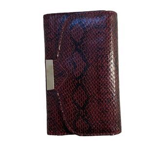 #4553 Faux Snake print wallet lots of compartments snap closure 6X4X1